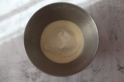 Вафли на сковороде без вафельницы - шаг 6