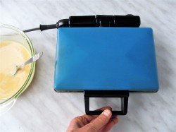 Вафли в советской вафельнице - шаг 11