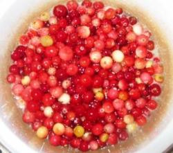 Варенье из клюквы с добавлением воды - шаг 4