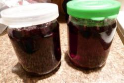 Простое варенье из вишни с косточкой на зиму - шаг 8