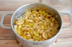 Варенье из яблок дольками с лимоном - шаг 6
