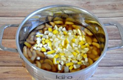 Варенье из яблок дольками с лимоном - шаг 7