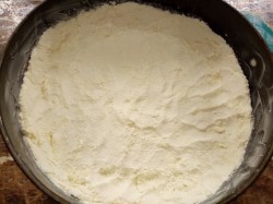 Ватрушка Королевская с яблоками, ванилью и творогом - шаг 4 Ватрушка Королевская с яблоками, ванилью и творогом - шаг 4