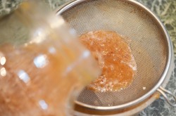 Вино из желтой сливы домашнее - шаг 8