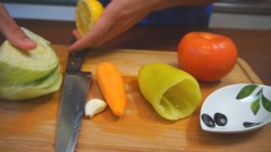 Салат из белокочанной капусты с лимонным соком - шаг 1 Салат из белокочанной капусты с лимонным соком - шаг 1