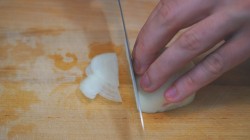 Салат из квашеной капусты и свеклы с кунжутом - шаг 3 Салат из квашеной капусты и свеклы с кунжутом - шаг 3