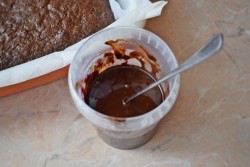 Влажный шоколадный пирог - шаг 6 Влажный шоколадный пирог - шаг 6