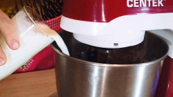 Влажный пирог к чаю - шаг 2 Влажный пирог к чаю - шаг 2