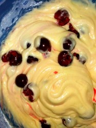 Воздушные кексы с вишней - шаг 7 Воздушные кексы с вишней - шаг 7