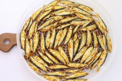 Вяленая килька в электросушилке - шаг 6 Вяленая килька в электросушилке - шаг 6