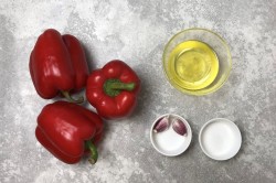 Вяленые болгарские перцы на зиму - шаг 1 Вяленые болгарские перцы на зиму - шаг 1