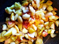 Яблочная пастила с медом и корицей - шаг 1