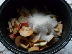 Яблочное варенье из яблок в мультиварке - шаг 3