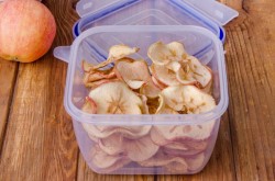 Яблочные чипсы - шаг 9