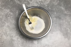 Яблочный крамбл с яблоками - шаг 8