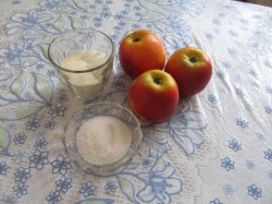 Яблочный мусс на манной крупе - шаг 1