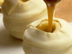 Яблоки запеченные в слоеном тесте в духовке - шаг 13 Яблоки запеченные в слоеном тесте в духовке - шаг 13