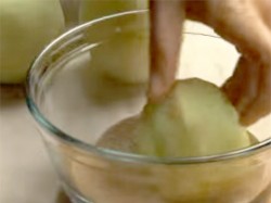 Яблоки запеченные в слоеном тесте в духовке - шаг 6 Яблоки запеченные в слоеном тесте в духовке - шаг 6