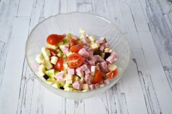 Яйца запеченные с ветчиной и овощами - шаг 7 Яйца запеченные с ветчиной и овощами - шаг 7