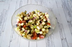 Яйца запеченные с ветчиной и овощами - шаг 8 Яйца запеченные с ветчиной и овощами - шаг 8