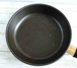 Яичница глазунья - шаг 3