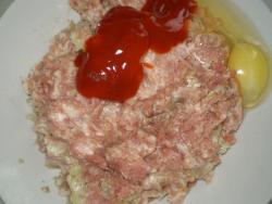 Ежики из фарша в соусе - шаг 2