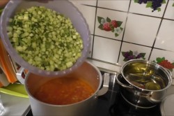 Заготовка Рассольник из свежих огурцов перловой крупой - шаг 9 Заготовка Рассольник из свежих огурцов перловой крупой - шаг 9