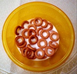 Закуска из сушек Рождественский венок - шаг 2 Закуска из сушек Рождественский венок - шаг 2