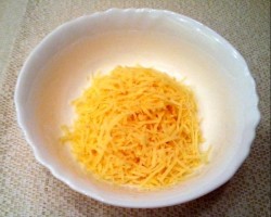 Закуска из сушек Рождественский венок - шаг 4 Закуска из сушек Рождественский венок - шаг 4