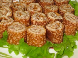 Закусочные томатные блинчики Пенёчки - шаг 3 Закусочные томатные блинчики Пенёчки - шаг 3