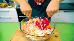 Закусочный салат с капустой и свеклой - шаг 10 Закусочный салат с капустой и свеклой - шаг 10