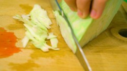 Закусочный салат с капустой и свеклой - шаг 4 Закусочный салат с капустой и свеклой - шаг 4