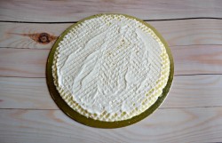 Закусочный торт из вафельных коржей с консервами - шаг 2 Закусочный торт из вафельных коржей с консервами - шаг 2