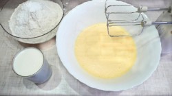 Заливной пирог капустный на тесте с кефиром и яйцом - шаг 7 Заливной пирог капустный на тесте с кефиром и яйцом - шаг 7