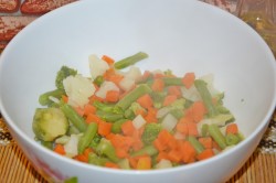 Замороженные овощи в мультиварке на пару - шаг 4