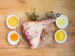 Баранья нога запеченная в духовке - шаг 1