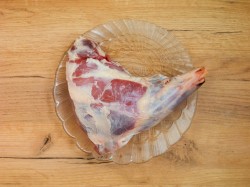 Баранья нога запеченная в духовке - шаг 3