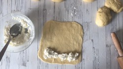 Завитушки с творогом - шаг 12 Завитушки с творогом - шаг 12