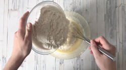 Завитушки с творогом - шаг 6 Завитушки с творогом - шаг 6