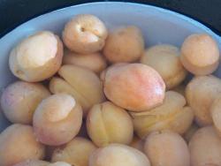 Абрикосовая настойка - шаг 2