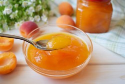 Варенье из абрикосов на зиму пятиминутка - шаг 8 Варенье из абрикосов на зиму пятиминутка - шаг 8
