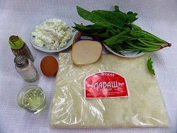 Ачма с творогом сыром и зеленью в лаваше - шаг 1