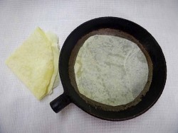 Ачма с творогом сыром и зеленью в лаваше - шаг 6