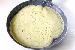 Ажурные блинчики на кефире - шаг 7