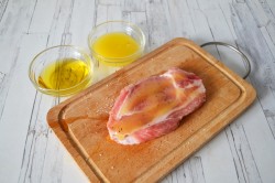 Антрекот из свинины в духовке - шаг 3 Антрекот из свинины в духовке - шаг 3