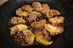 Апельсины с грецкими орехами в духовке - шаг 8