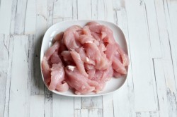 Азу из индейки на сковороде - шаг 2