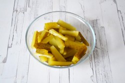 Азу из свинины с солеными огурцами - шаг 5 Азу из свинины с солеными огурцами - шаг 5