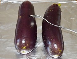 Бабагануш из баклажанов - шаг 2 Бабагануш из баклажанов - шаг 2