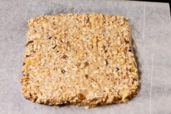 Батончики из овсяных хлопьев домашние - шаг 5 Батончики из овсяных хлопьев домашние - шаг 5